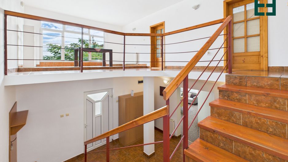 Casă tip Duplex cu 8 camere  - Zona Bujac - Arad - Poză 20