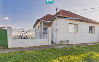 Casă cu 5 camere și teren 957 mp în Olari - Poză 1