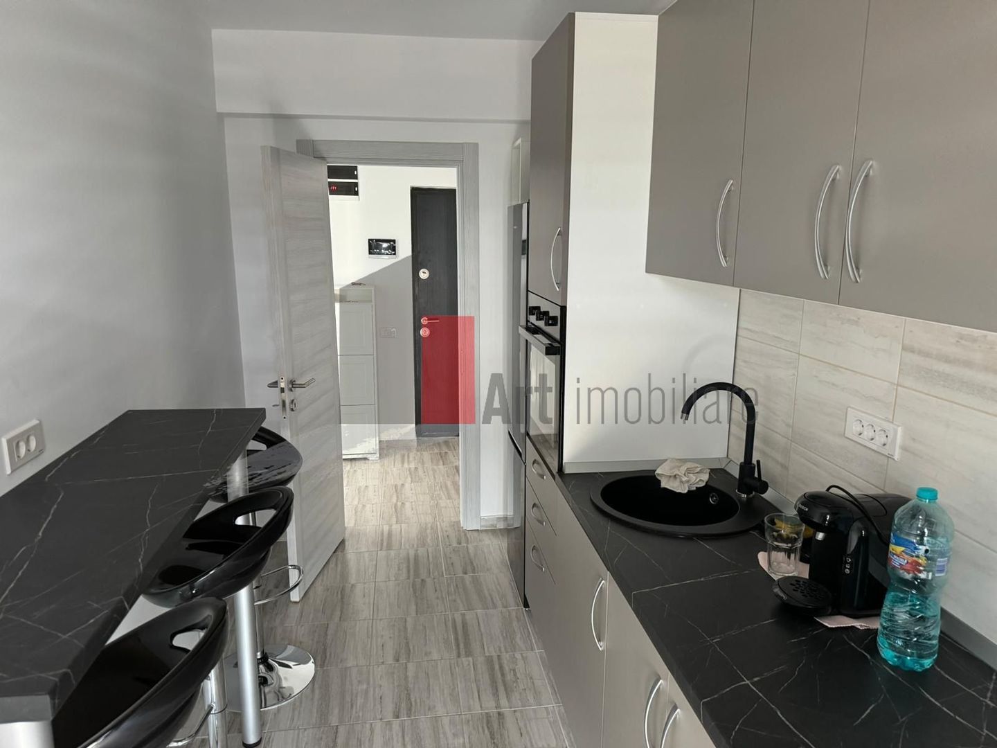 Apartament cu 2 camere de inchiriat-Aparatorii Patriei-cu centrala+loc parcare - Poză 6