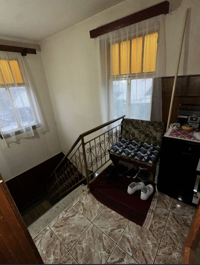 BRASADAS vinde etajul unei case in zona Botizului. - Poză 8