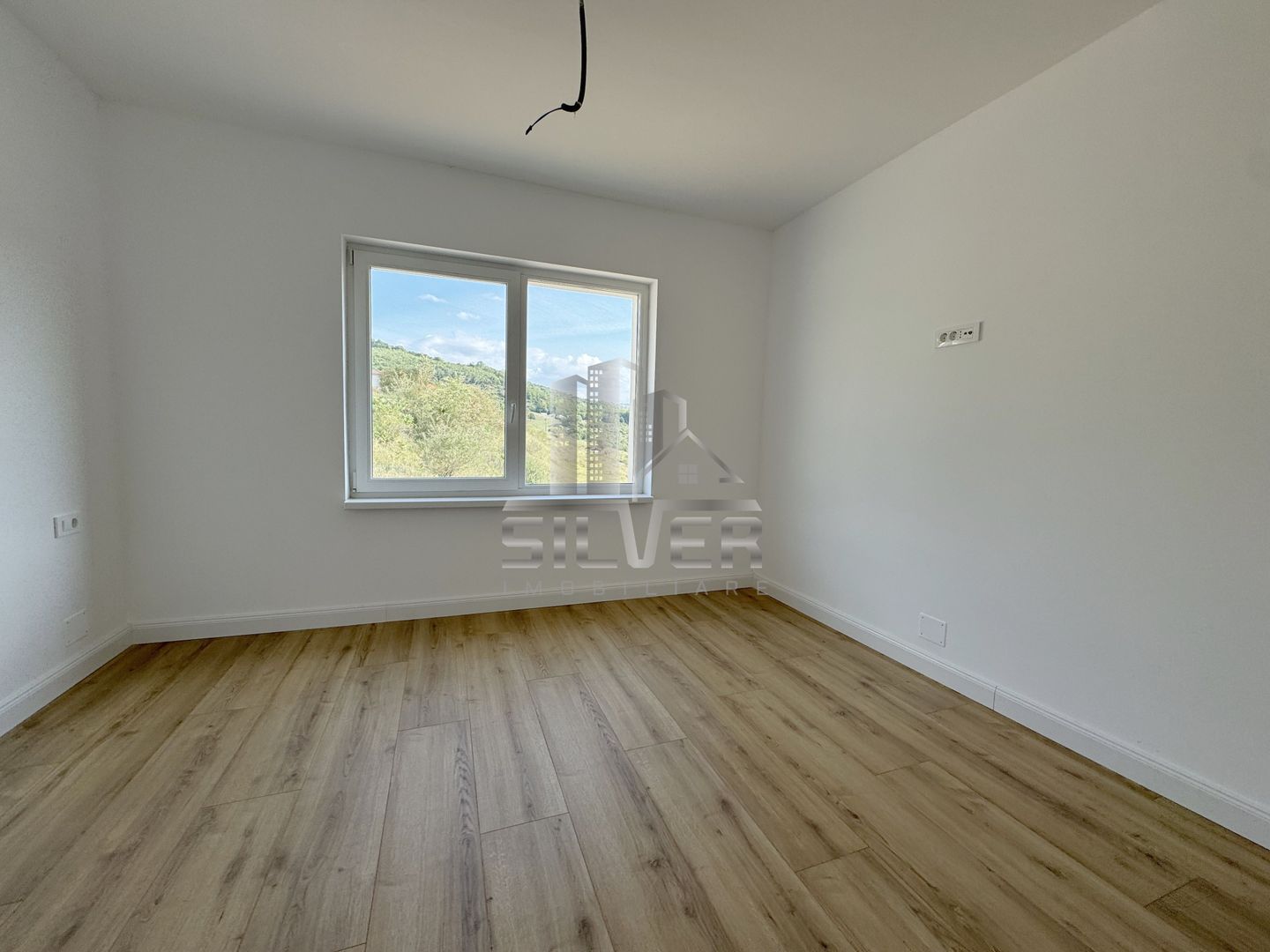 Casa individuala recent finisata cu teren de 425! - Poză 16