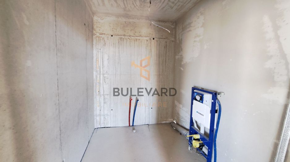 Penthouse in zona exclusivista 140 mp utili + terasa + gradina 270mp - Poză 6