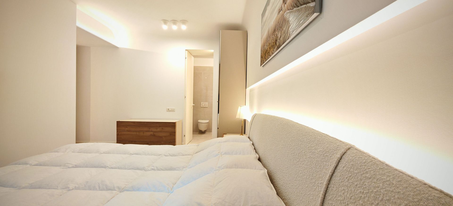 De inchiriat apartament 3 camere, mobilat/utilat complet si parcare - Poză 8