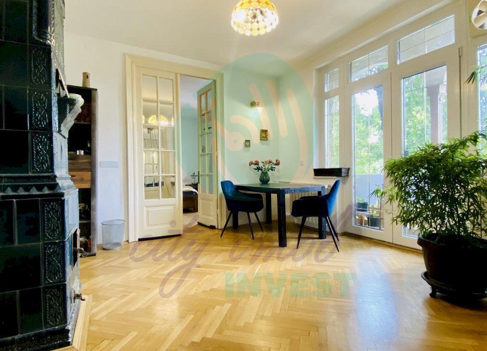 Casa cocheta cu gradina - Poză 1