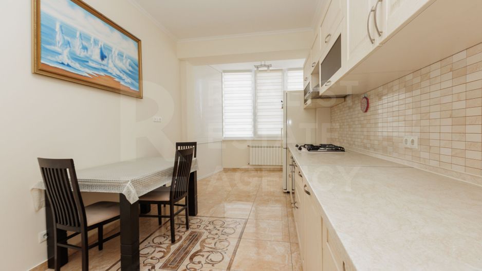 Chirie, apartament, 3 camere, str. Sfatul Ţării, Centru - Poză 2