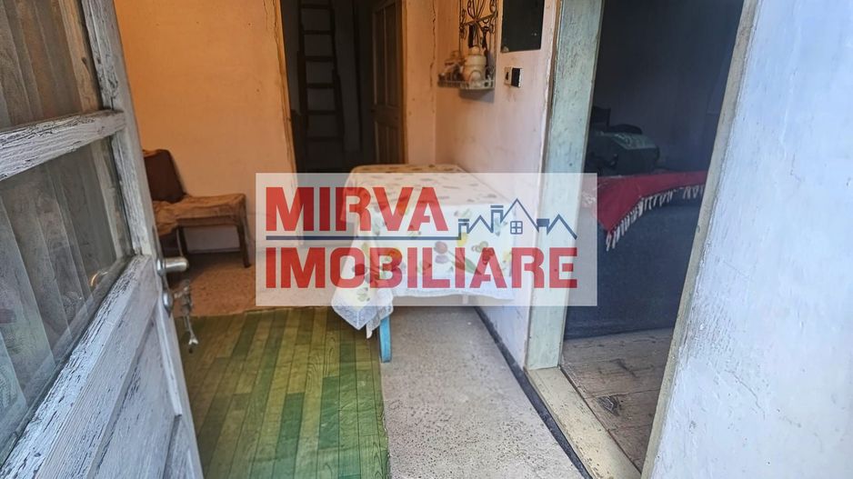 Exclusivitate! Casă cu teren generos în Sat Olteni, Com.Teișani - Poză 17