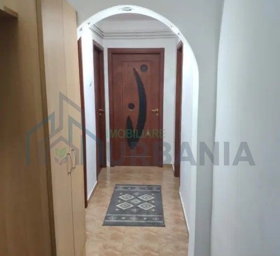 Închiriere apartament 2 camere decomandat, etaj 10/10, central, Iași - Poză 1
