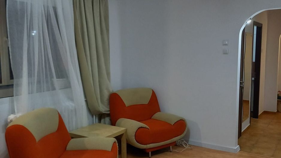 Apartament cu trei camere, Brancoveanu, 120.000€ negociabil - Poză 4