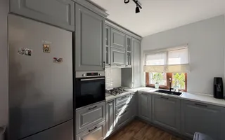Casă P\+E\+M, complet mobilată, 4 camere, 3 dormitoare, matrimonial - Poză 13