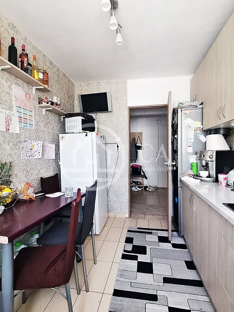 Apartament de vânzare cu 3 camere tip AN în zona Nufarul Oradea - Poză 7