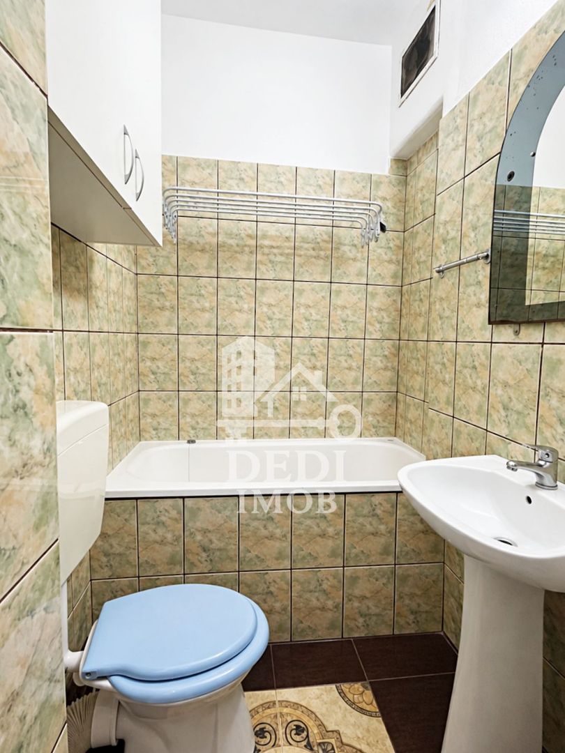Apartament 2 camere de vanzare in zona Rogerius, Oradea - Poză 6