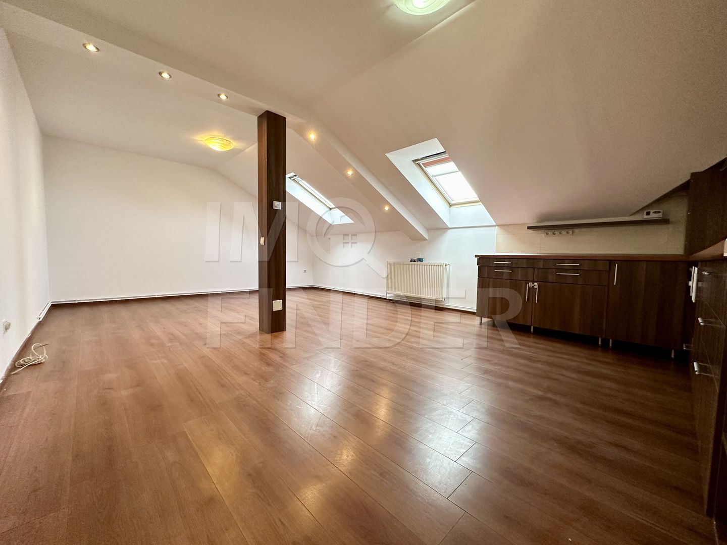 1765 EURO/MP - 3 camere 81 mp, finisat, parcare inclusa, Buna Ziua - Poză 7