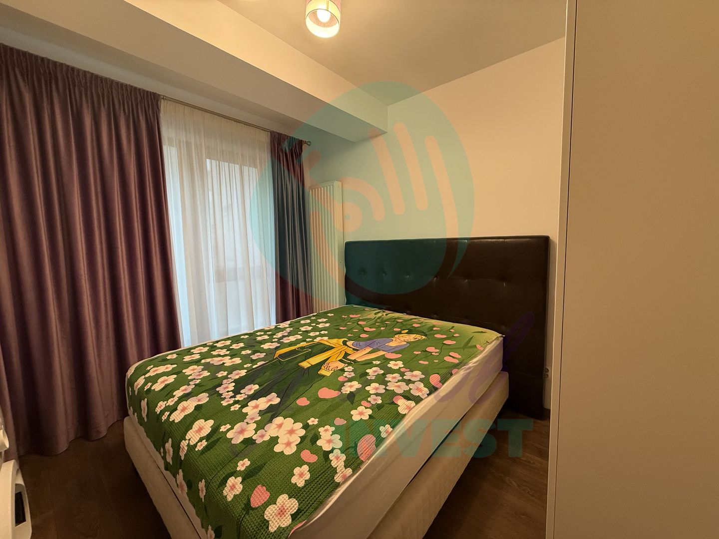 3 camere intr-o cladire cu arhitectura deosebita - Poză 5