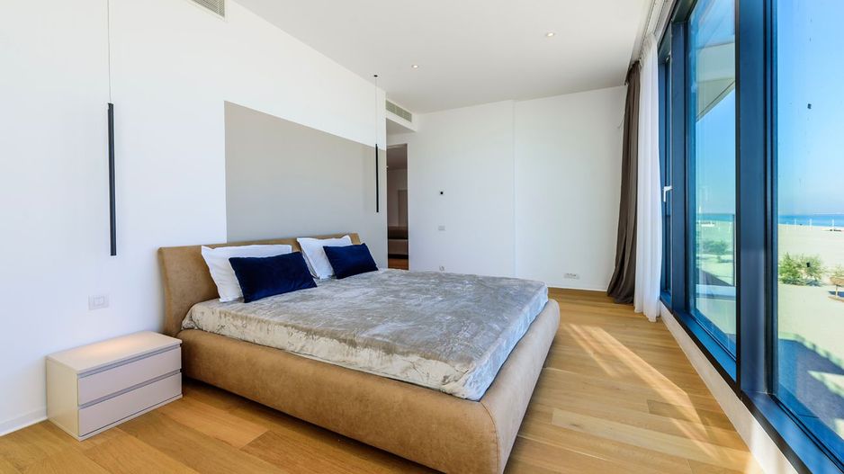 Apartament de lux cu vedere la mare în Mamaia - Poză 11