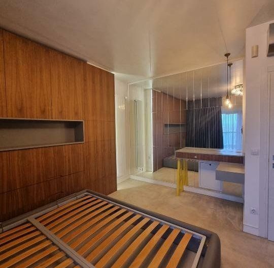 Apartament 6 camere, gradina privata - Poză 11