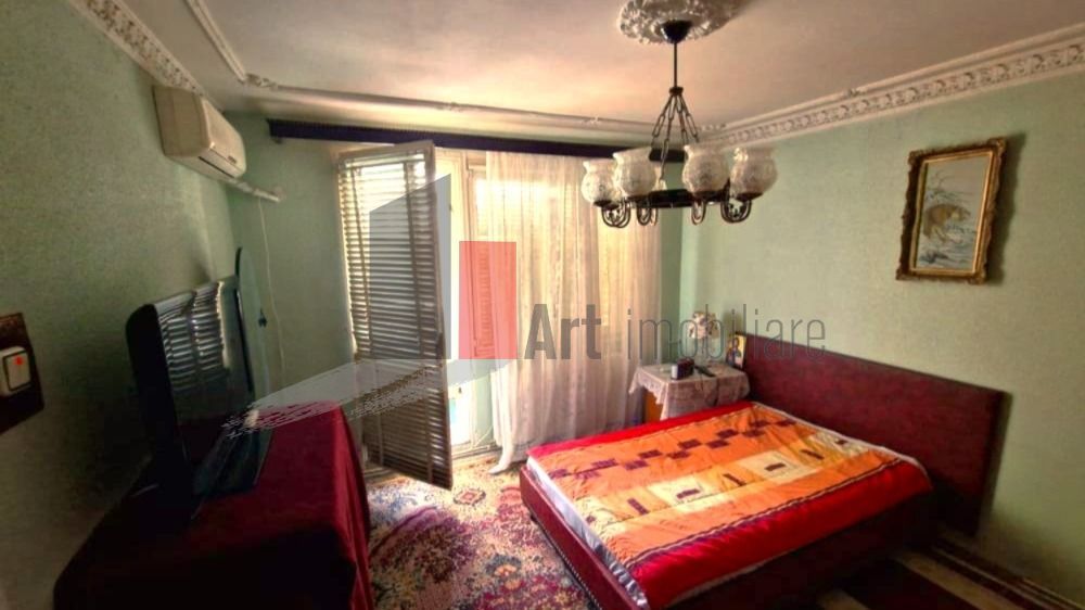 Apartament 3 camere cu centrala Titan - Poză 1