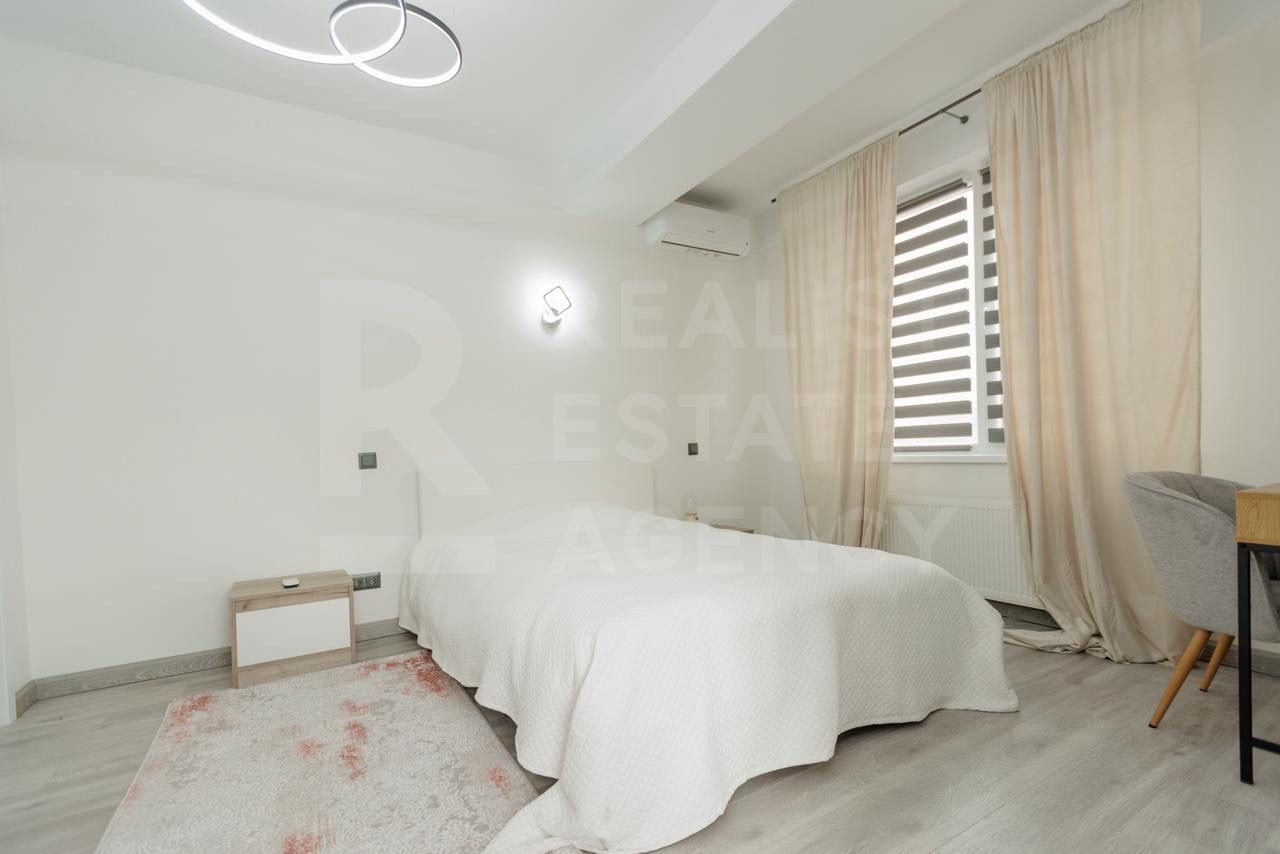Chirie, apartament, 3 camere, strada Vasile Alecsandri  Centru - Poză 11