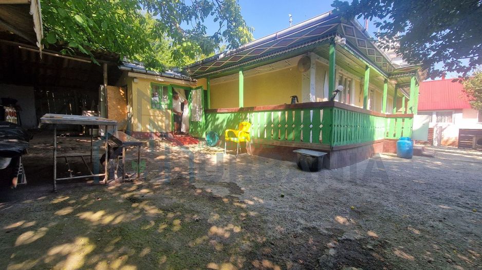 Casă de vânzare în Zmeu, comuna Lungani, Iași - Poză 3