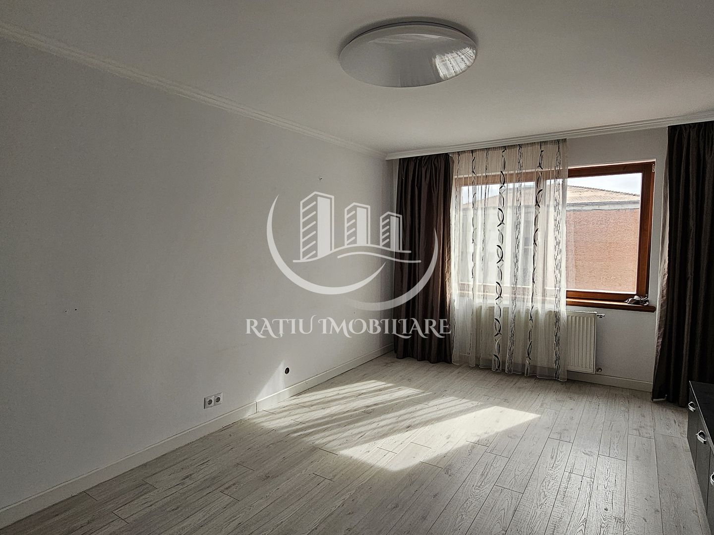 Apartament cu 2 camere | Parcare Supraterana | Dimitrie Cantemir | Oradea - Poză 2