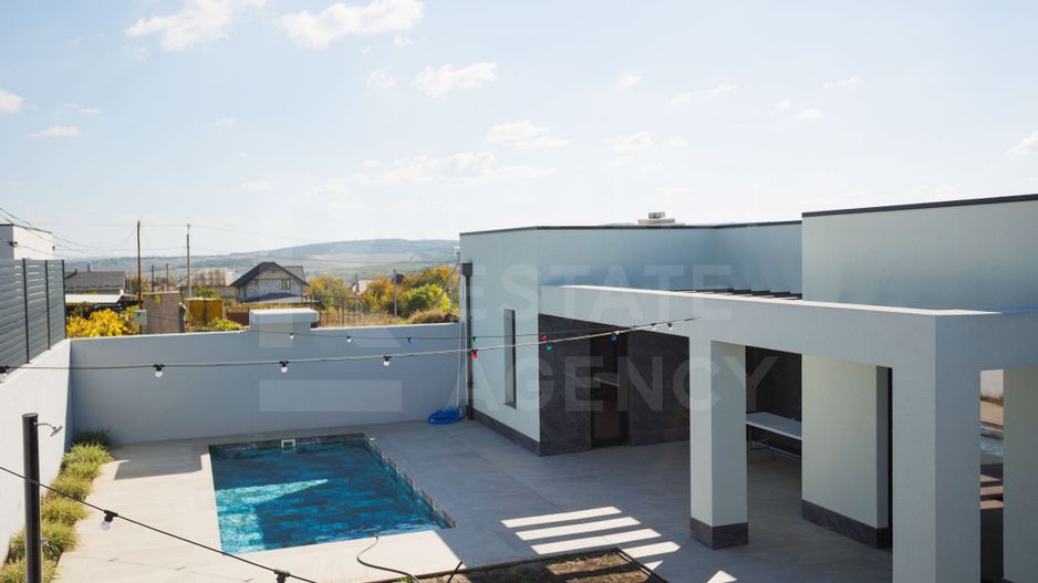 Vânzare, Casă Hi-Tech, 4 camere, str. Ion Suruceanu, Ialoveni - Poză 2