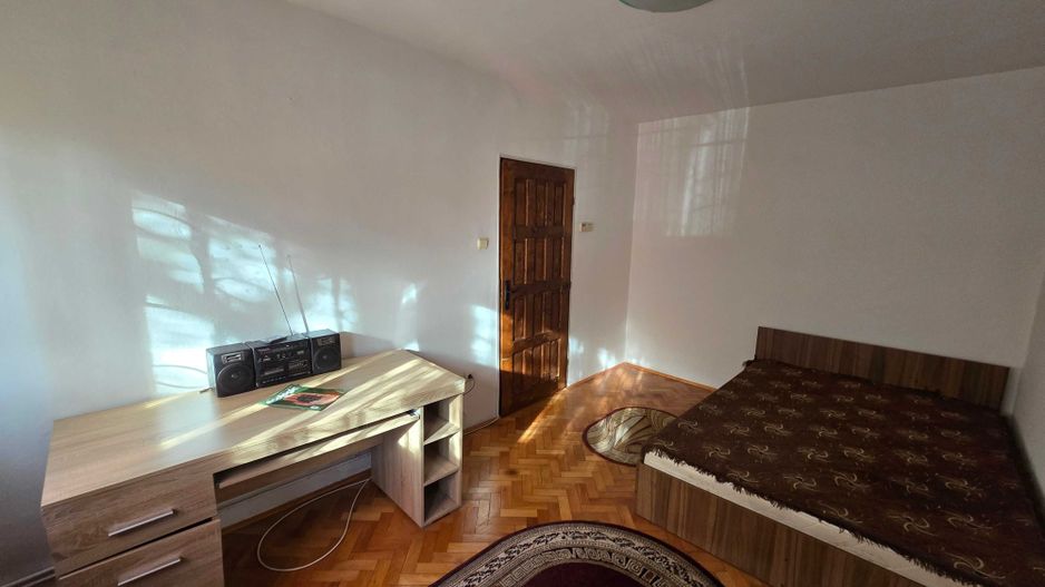 2 camere cf 1 zona Sagului-CENTRALA-parter cu balcon - Poză 2