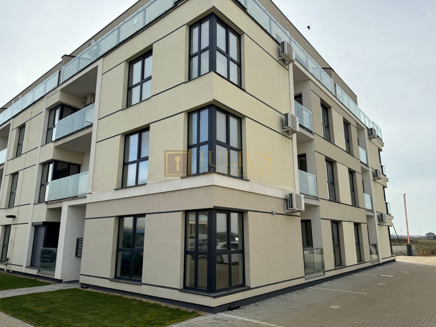 Zona Linistita-Mobilat utilat complet -bloc nou - Poză 1