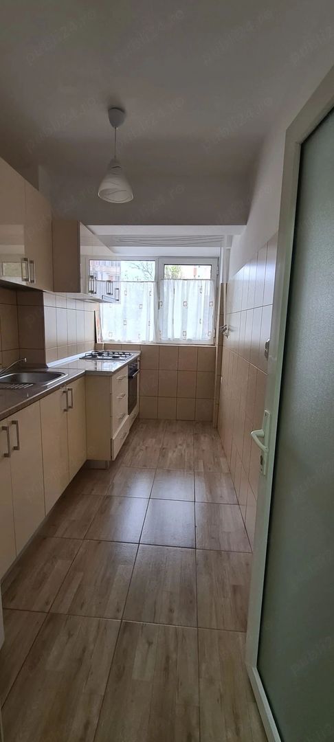 De inchiriat apartament 1 camera micro 20, etaj 1, 1500 lei - Poză 9