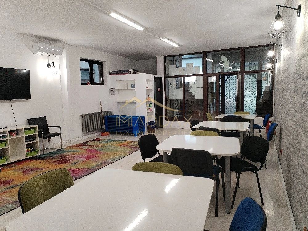 Vila cu 5 camere *276mp* // Zona Rahova - Poză 1