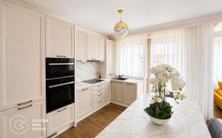 Apartament premium, zona Subcetate, 3 camere, 2 bai, loc parcare, sala, piscina - Poză 6