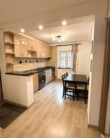 Apartament 3 camere | 64 mp | Zonă liniștită, excelent conectată - Poză 5