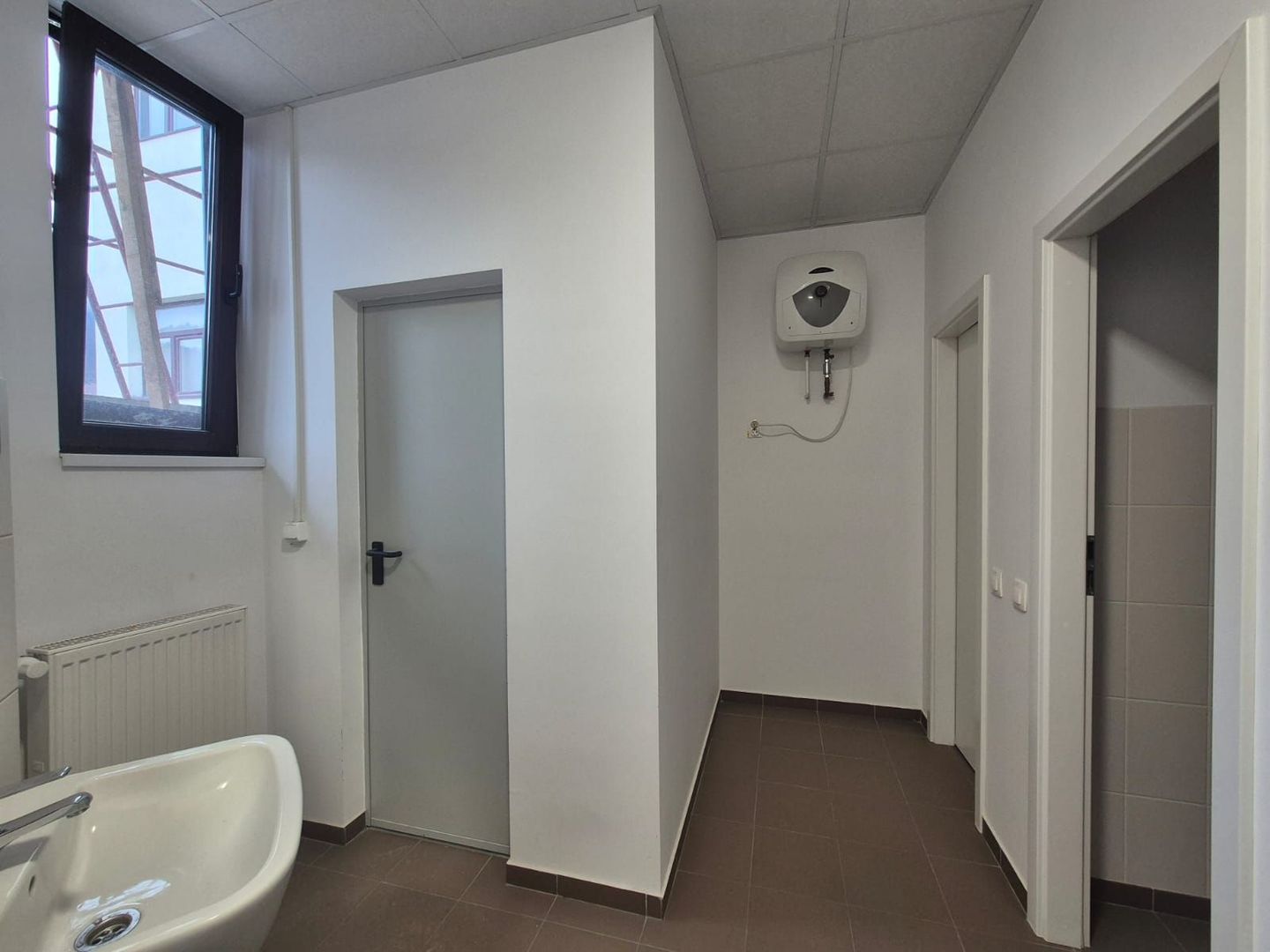 Spatiu birouri - Poză 7