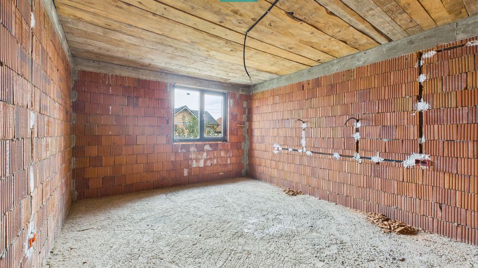 Casă la roşu P+E+M în Şagu - Poză 10