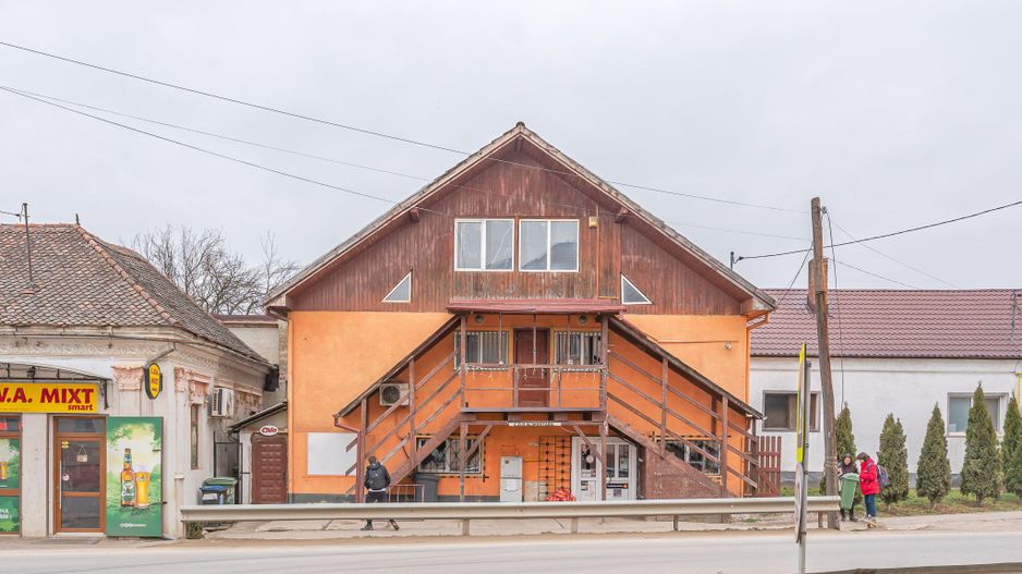 Casa transformată în spațiu comercial - Oportunitate de investitie! - Poză 1