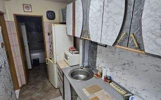 Apartament cu 3 camere/ 53mp/ zona Podu Ros - Poză 5