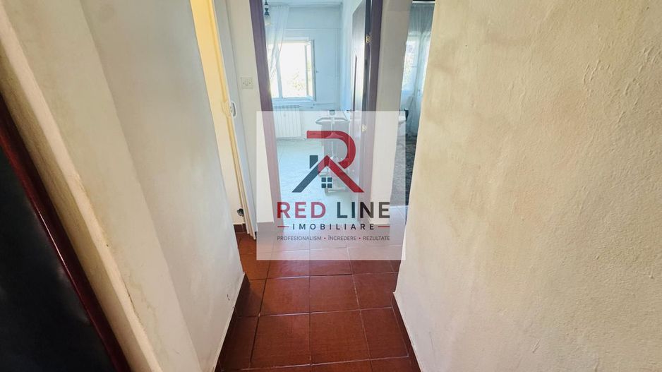 Apartament 3 camere, decomandat,etaj 4 (zona centrala Hotel Traian) - Poză 5