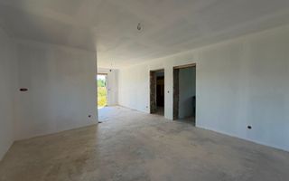 Casa de vanzare cu 11 ari de teren | Lapusel - Poză 3