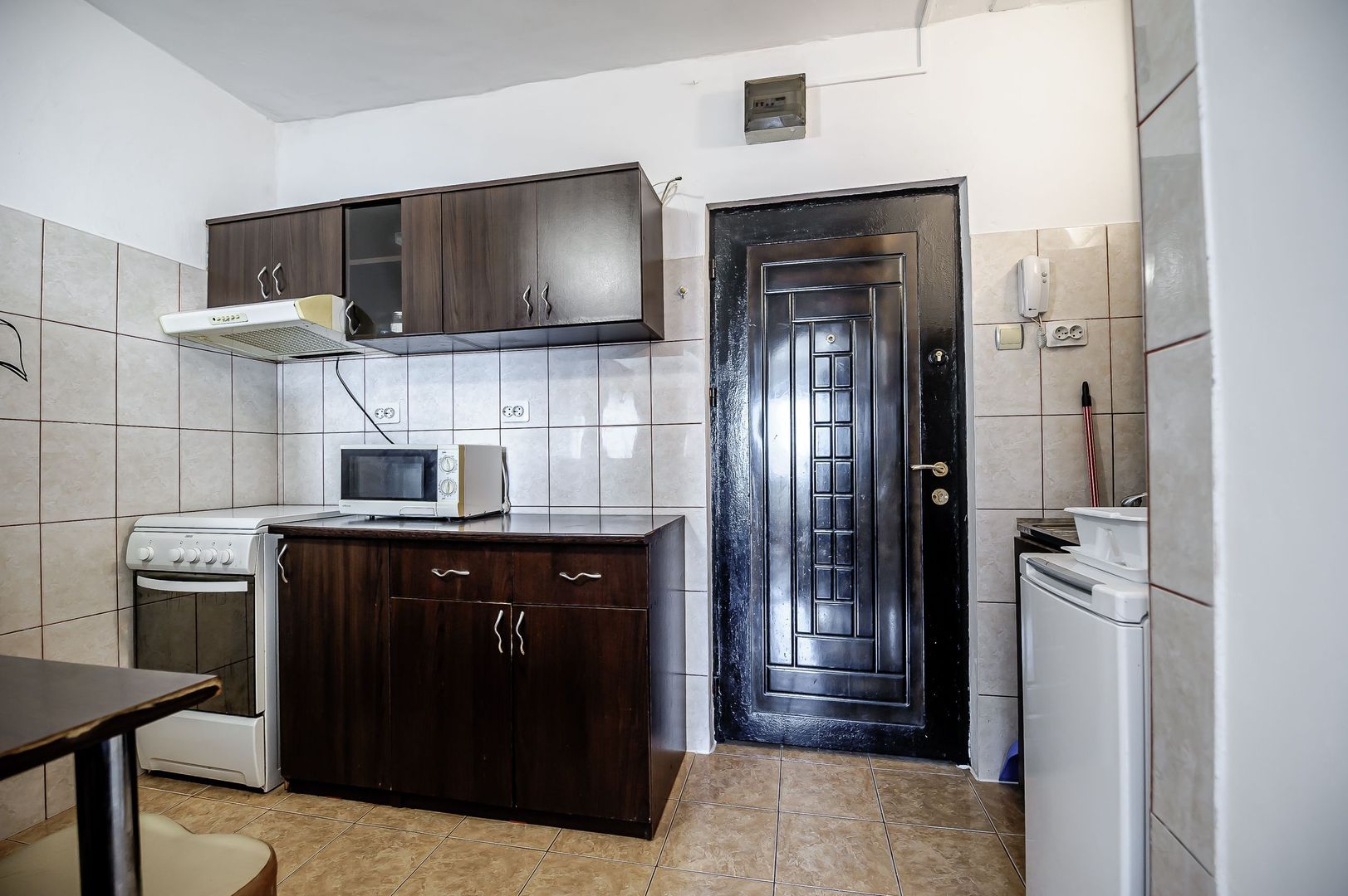 VANDUT! Garsoniera mobilata - Etaj 2 - Vlaicu - COMISION 0% - Poză 3