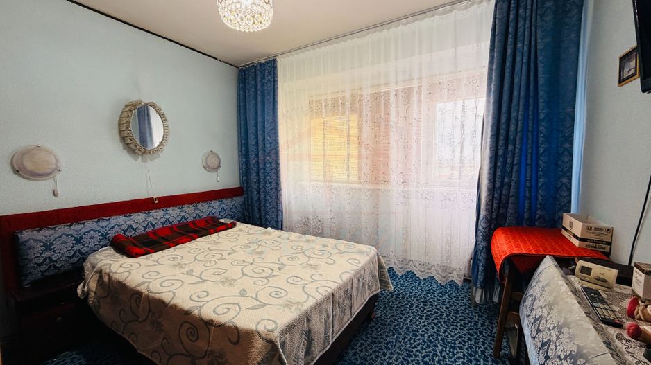 De vanzare 2 camere dec. in Galati, Micro 18, zonă Spitalul Județean - Poză 3