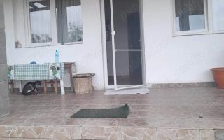 vând casă în Sângeorgiu de Mureș - Poză 1