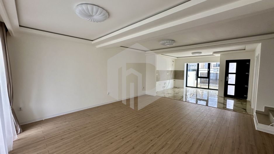 Cristian | Duplex |118mpu+ Mansarda amenajata | La Cheie| 158mp Teren - Poză 18