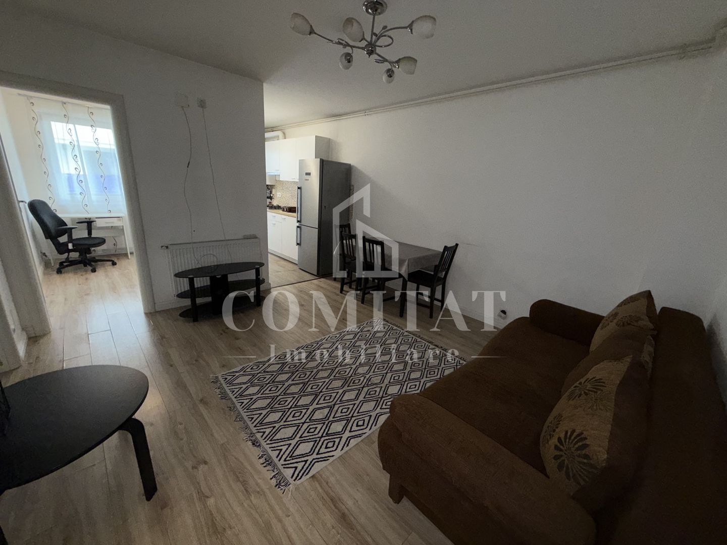 Apartament cu 2 camere | Garaj | Etaj Intermediar | Zona Metro - Vivo - Poză 4