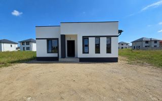 Casa parter- 100m de autobuz- 470mp teren- placa de beton - Poză 1