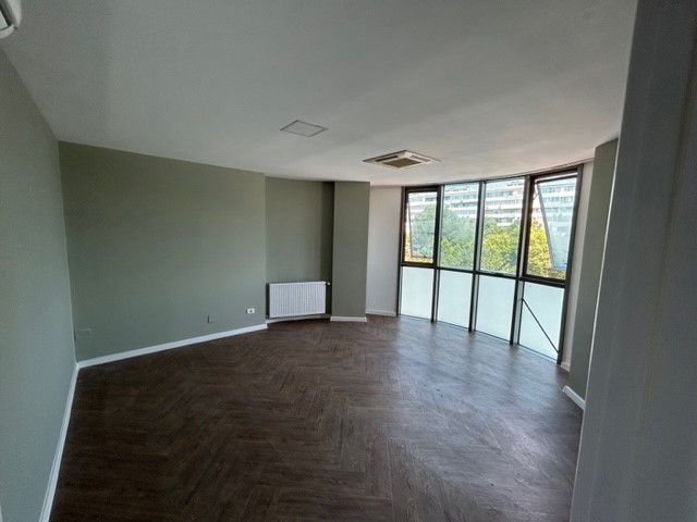 Inchiriere cladire moderna pentru clinica privata sau birouri - Poză 35