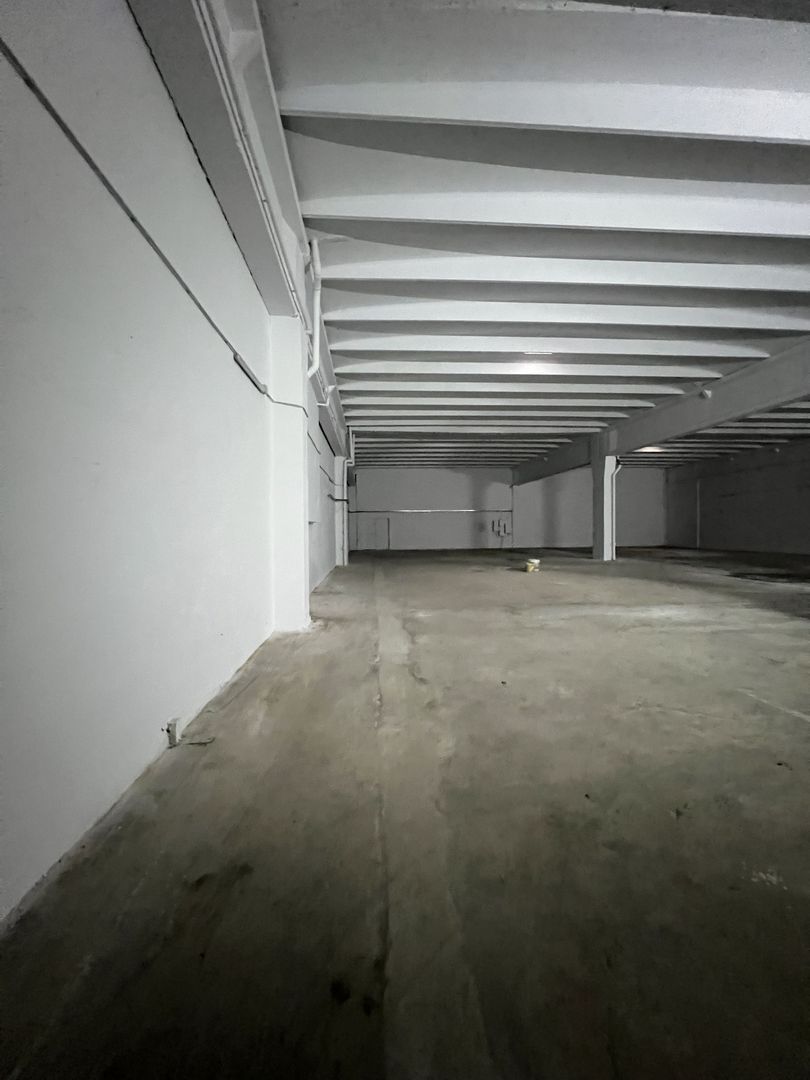 Hala 880 mp în oraș pentru diverse activități recreative - Poză 3