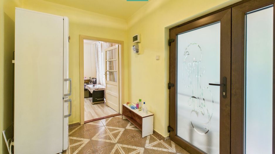 Casă de cărămidă in Grădiște - Poză 9