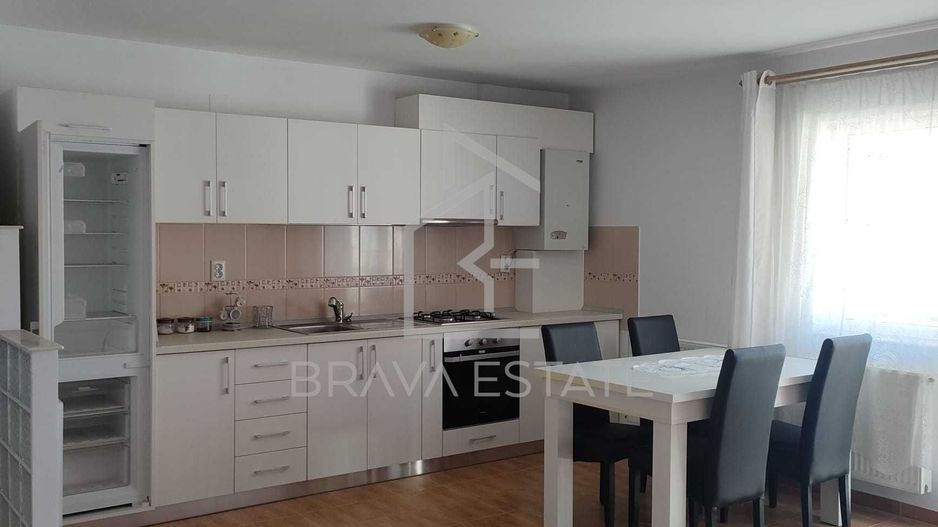 Apartament 2 camere, 49mp, parcare zona Eroilor - Poză 1