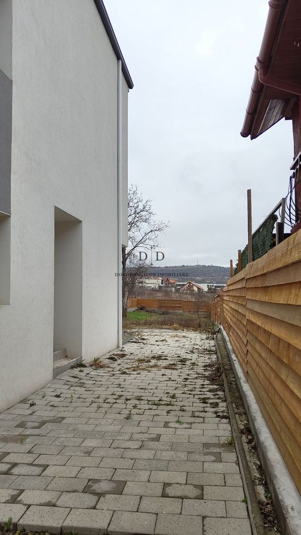 Vânzare Duplex semifinisat | Teren 696 MP | Cartier Dambul Rotund - Poză 4