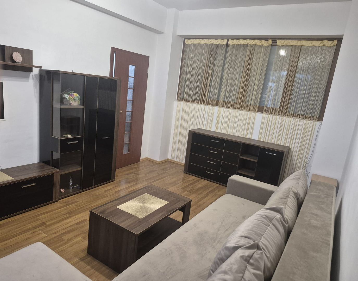 De inchiriat apartament cu 2 camere si loc de parcare, Cartierul Latin - Poză 3
