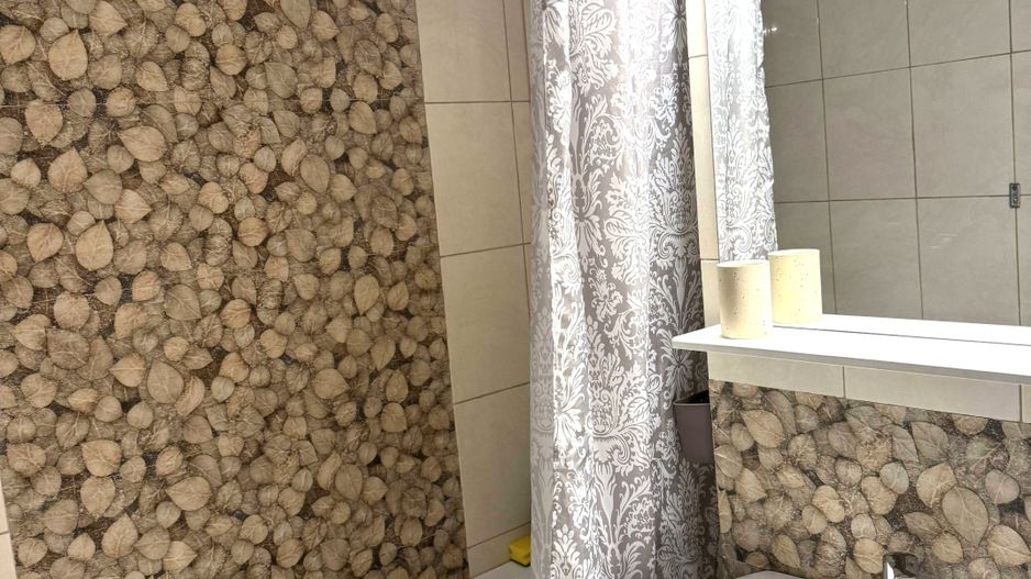 🏡 Închiriez Apartament cu 2 camere , loc de parcare, 250 m metrou Titan - Poză 7