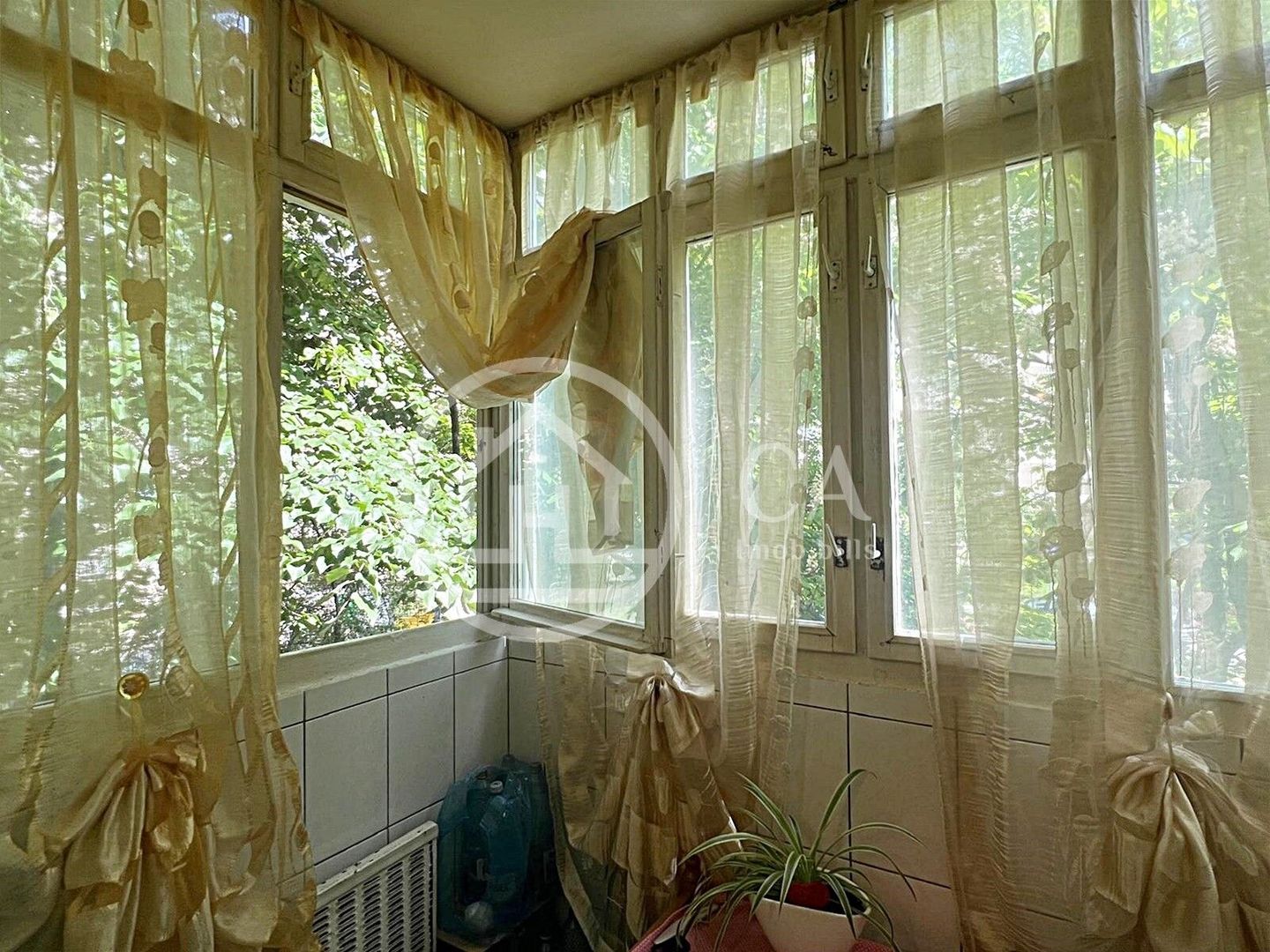 Apartament de vanzare cu 2 camere in zona Dacia, Oradea - Poză 4